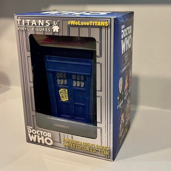 Doctor Who Pandorica Opens Tardis Limited Edition 4.5” Titan Figure - Picture 6 of 8